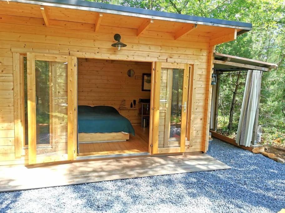 Cabanon Dans Un Ecrin De Verdure カリアン エクステリア 写真